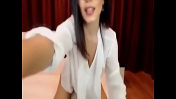 Hott brunette pillow plays