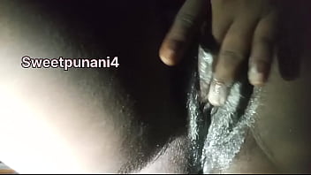 I love playing with my sweet pussy