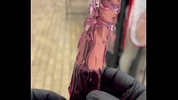 Te enseño los juguetes de cristal para que los uses con tu pareja