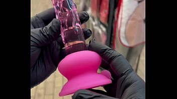 Te enseño los juguetes de cristal para que los uses con tu pareja