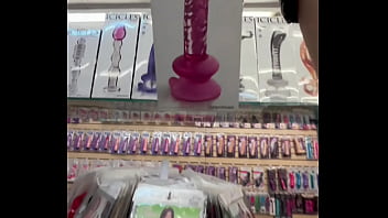 Te enseño los juguetes de cristal para que los uses con tu pareja