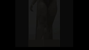 Morena rabuda in lingerie