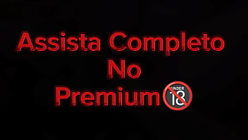 Não sei se foi leitinho nos pés ou na bucetinha da kaya