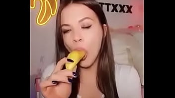 That’s The Guy To Suck Banana In Tikizia thumbnail