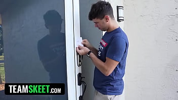 Sugar mama surprise sasha’s teamskeet debut