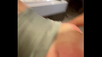 Gabi flores novinha de 18 aninhos sentou gostoso pro negão