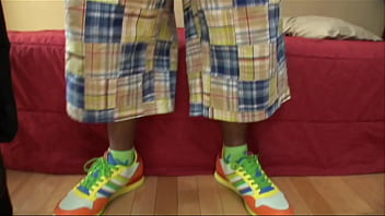 Kelly divine gets her little hole pleasured one way or another