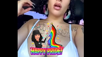 Chicago pride bound️ #pride #chicago #bisexual #puertorican #booty #curls #beauty #tits #natural