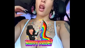 Chicago pride bound️ #pride #chicago #bisexual #puertorican #booty #curls #beauty #tits #natural