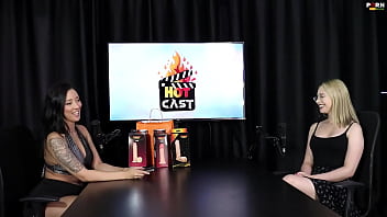 Veja a entrevista safada e cheia de putaria com a vivan lola e nossa saudosa vitória beatriz no porn cast brazil parte 2 watch sheer red