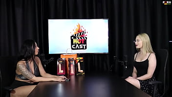 Veja a entrevista safada e cheia de putaria com a vivan lola e nossa saudosa vitória beatriz no porn cast brazil parte 2 watch sheer red