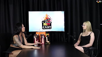 Veja a entrevista safada e cheia de putaria com a vivan lola e nossa saudosa vitória beatriz no porn cast brazil parte 2 watch sheer red