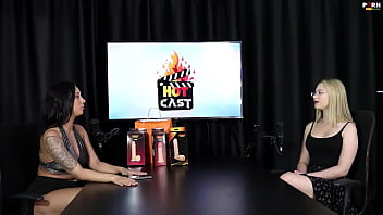 Veja a entrevista safada e cheia de putaria com a vivan lola e nossa saudosa vitória beatriz no porn cast brazil parte 2 watch sheer red