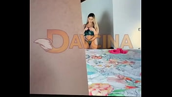 In questo video qualcuno si è divertito molto a spiarmi e tu mi vuoi spiare