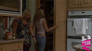 Sensual lesbains 0275