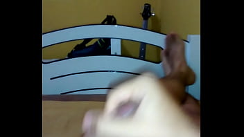 Atualizado punheta na noite sozinho