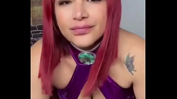 Día de brujas y mi m decide darme una sorpresa y se compra un traja de star fire parte 2