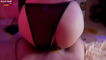 Перепутал Дверь в Общежитии и Попал к Сексуальной Студентке