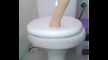 Esposa em casa sozinha e querendo dar