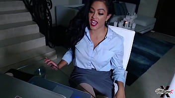 Maxine x gets stressed she takes a break & dildo fucks herself