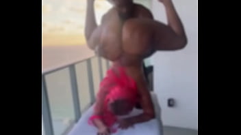 I need breakfast by sunrise ️↕️ jaylapage10