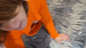 Vilma se mete en el lugar equivocado y termina siendo usada por dos monstruos sedientos de sexo