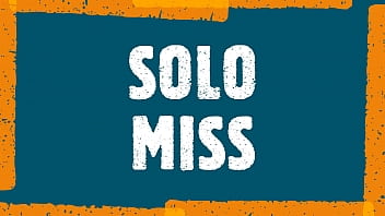 Ma femme se fait plaisir dans sa tenue moulante