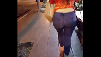 White latin bubble booty