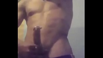 Me mansturbo bien rico mientras no hago nada