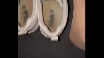 Hello ️•more on #feetfetish #smelly #nylonfetısh #nylonfeet #nylonlegs #feet #sol