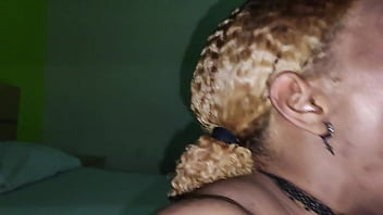 Elle le gusta hacer cada momento el mamar mi pene con todo el placer Elle le gusta hacer cada momento el mamar mi pene con todo el placer