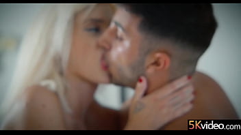 What more do you want in a hot fuck toy like justicia