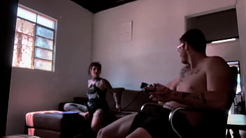 Bastidores da gravação chupando o carmona jogando video game