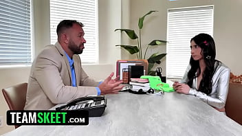 Sona bella's little spoiled pussy needed a lesson