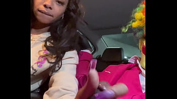 Gibby The Clown Loves Handjobs Obviously thumbnail