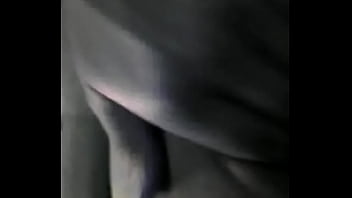 Se chupa la teta oñate