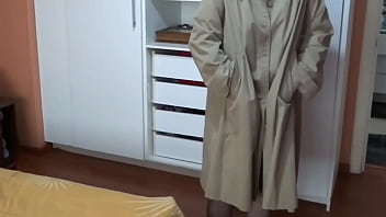 The Best Stepmom Showing Off In Lingerie Masturbates Reading The Messages Sent To Her thumbnail