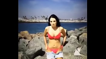 Sexy Teen Paris Roxanne thumbnail