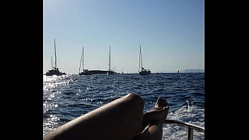 Retour au port les doigt de pieds en éventails