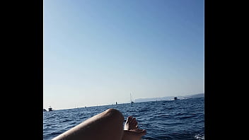 Retour au port les doigt de pieds en éventails