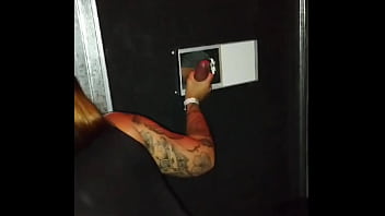 Ruiva Puta E Casada E Castigada Com Muita Rola Na Boca Na Casa De Swing E Quando Chega Em Casa O Corno Fode Minha Buceta Sem Camisinha E Goza Dentro thumbnail