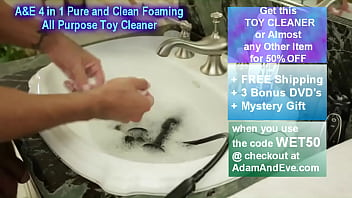 Pure and clean foaming all purpose toy cleaner