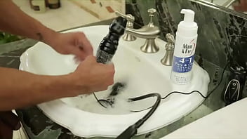 Pure and clean foaming all purpose toy cleaner