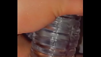 Brooke takes great waterbottle in her pussy