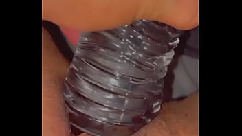 Brooke takes great waterbottle in her pussy