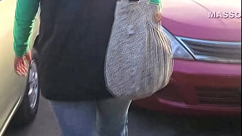 En La Calle Un Hombre Desconocido Me Propuso Hacer Un Video Porno A Cambio De Darme Efectivo thumbnail