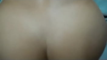 Paisita le duele por el culo