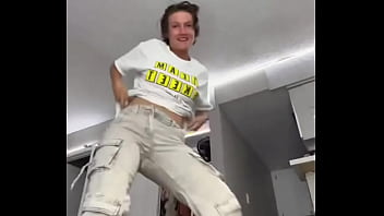 Does anybody else answer stress with making money cause that seems to be my love language stress me out and i’ll m