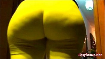 Sexy yoga pants hot mom