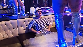 Role aleatório do capitão na boate orfeu em canoas city